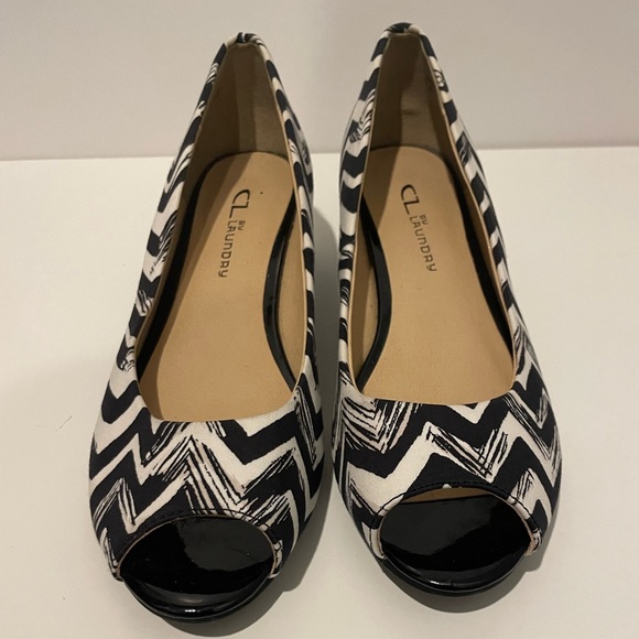 CL By Laundry Heels Size 8 black & white - Picture 8 of 12